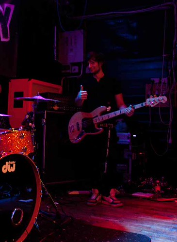 Ricky gives a thumbs up to the camera during the show